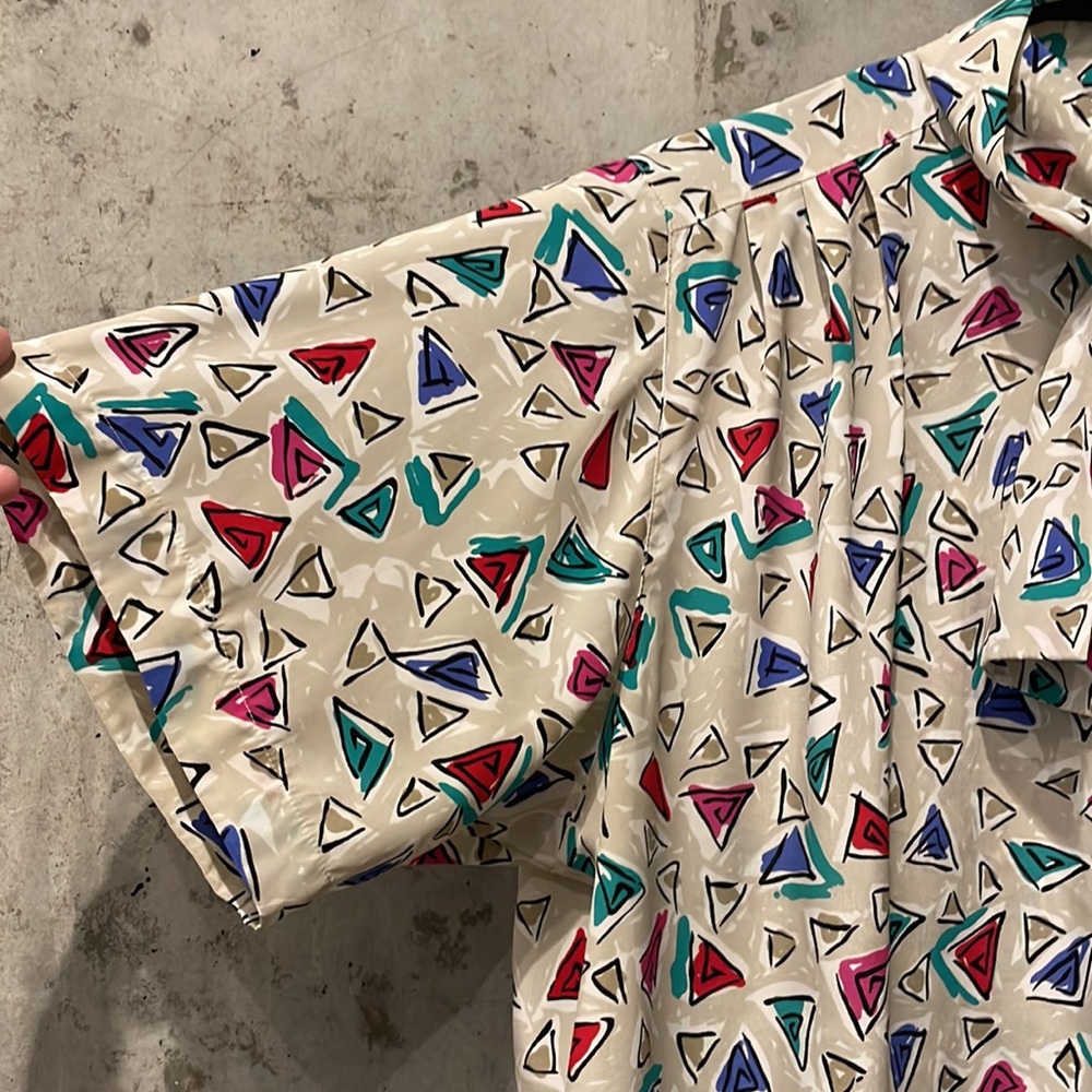 Colorful Geometric Print Shirt - Picture 6 of 7